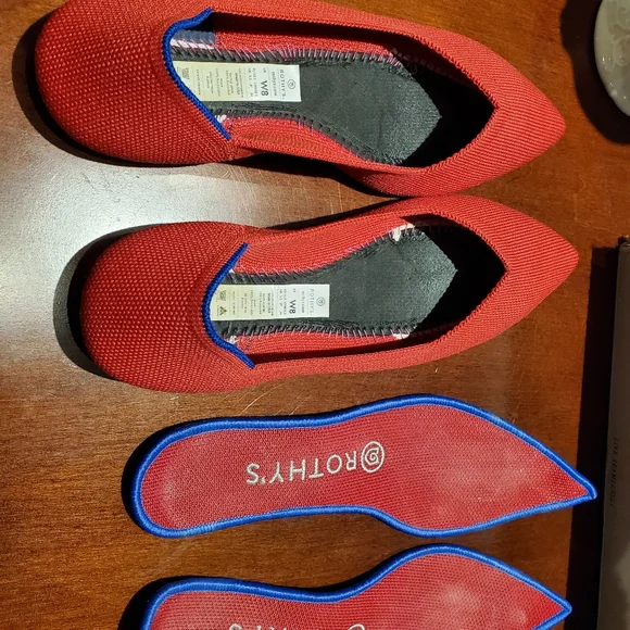 Rothys Red Point Flats size 8 EUC - Picture 5 of 11